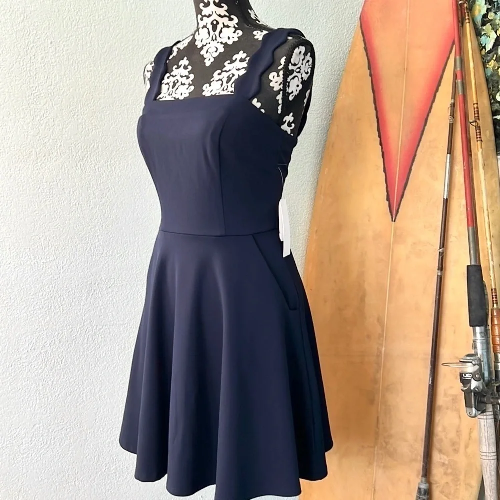 💙NWT,City Vibe from Dillard’s, Navy Blue Fit & Flare w/POCKETS, Cool Straps!